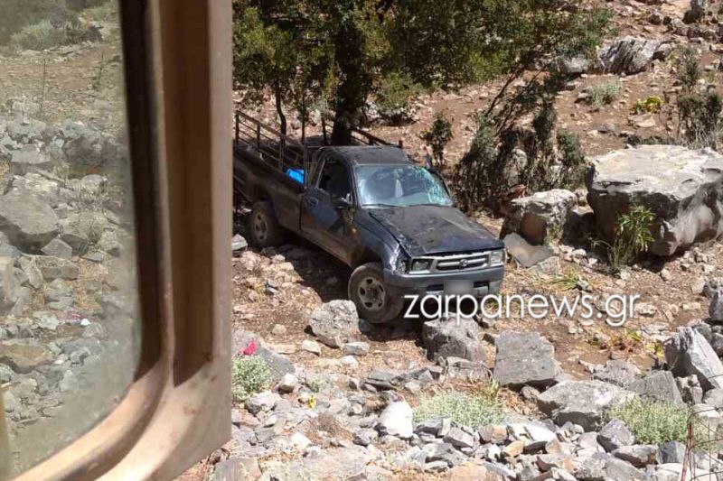 Αγροτικό στον γκρεμό στα Χανιά