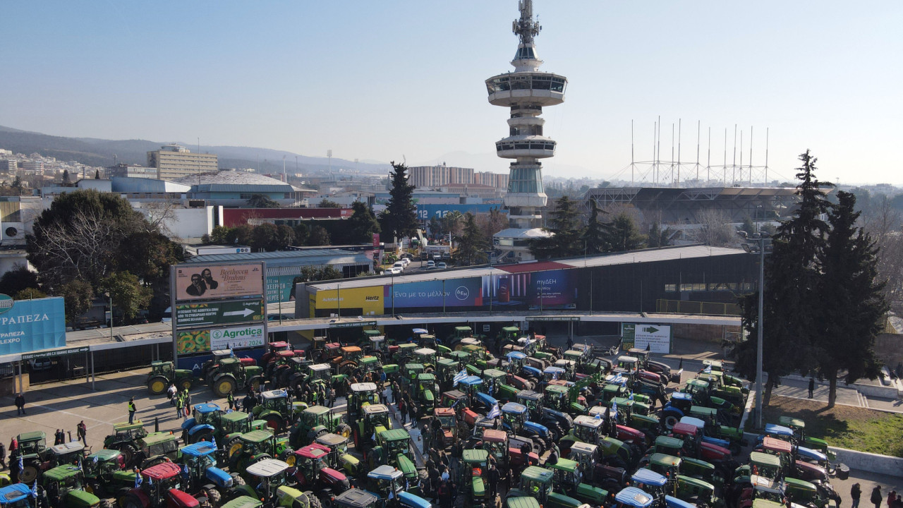 ΔΕΘ: Χιλιάδες αγρότες με τρακτέρ δίνουν το παρών στο συλλαλητήριο